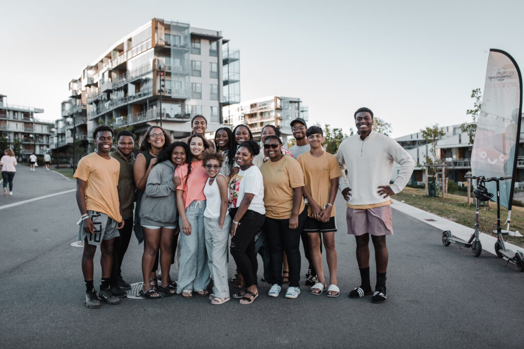 Ungdommer fra Detroit i USA har spart for å reise på BUK sommercamp i 2022.