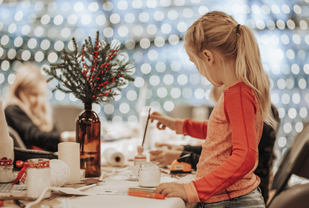 Juleverksted for små og store på årets adventstevne
