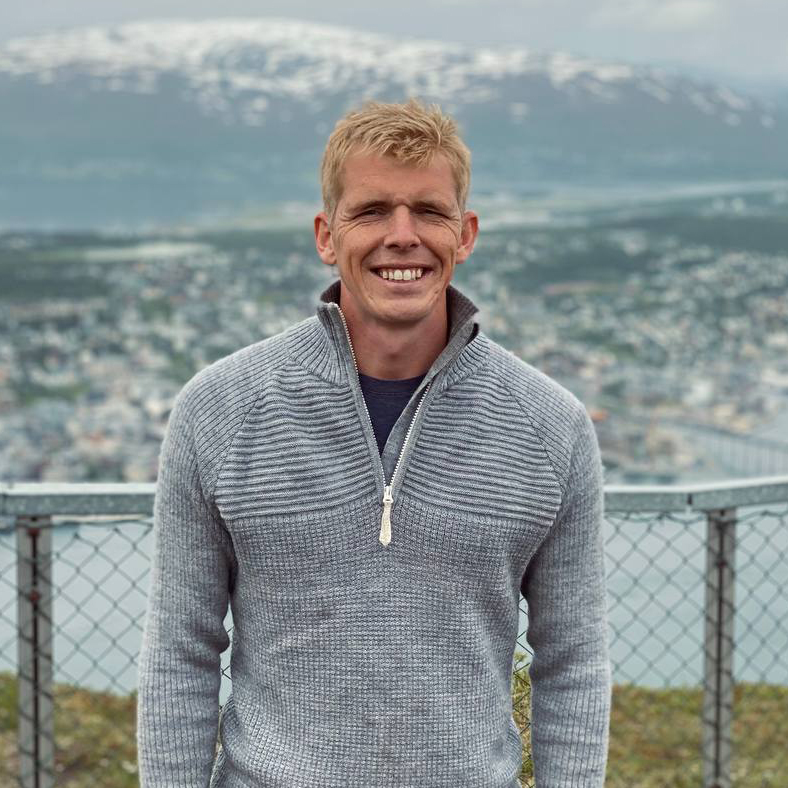 Andreas Espegard, a youth leader in Drammen Sande, emphasizes the importance of the Sermon on the Mount Bible study project