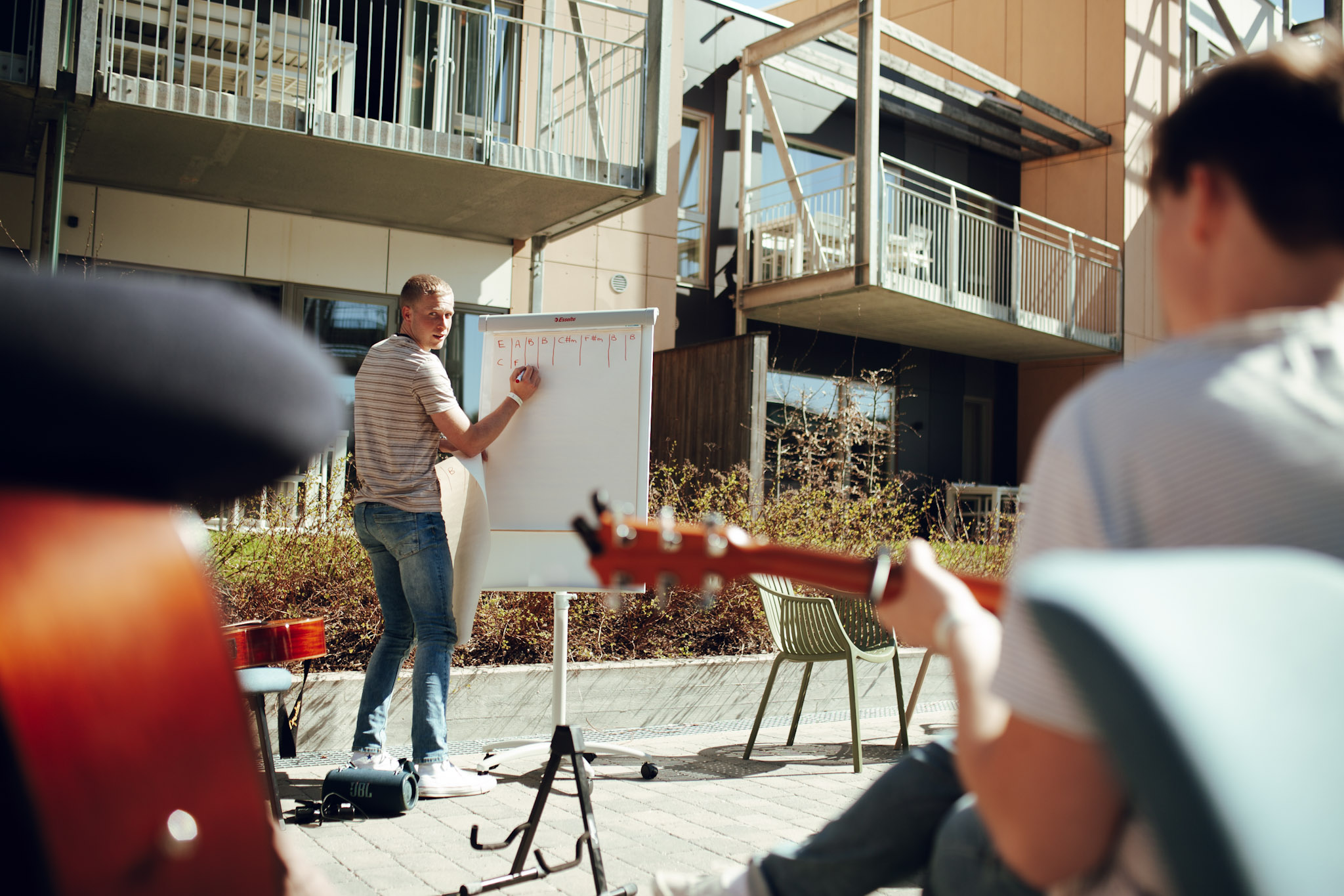 A weekend for volunteers: Communicating the gospel through music