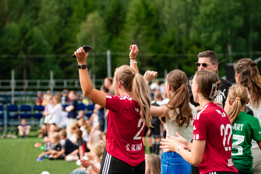 Fotballsupportere - Minnerik sommer - BCC sommerstevne 2023